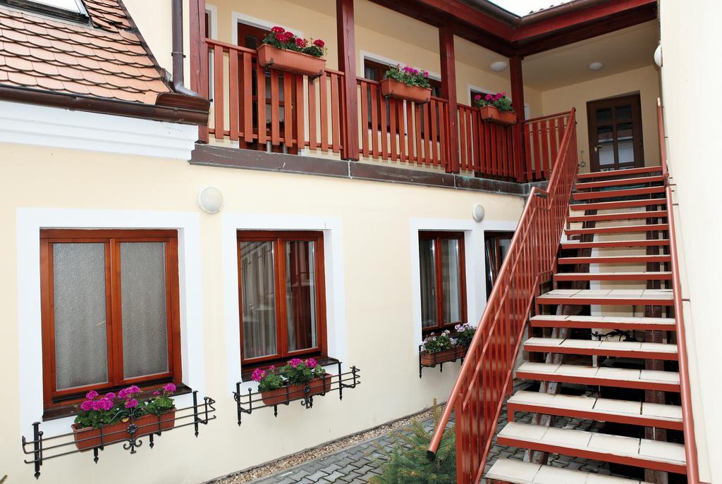 Hotel Pelikan Třeboň Eksteriør bilde